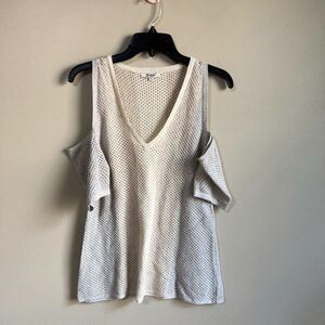 Sogi small cold shoulder top